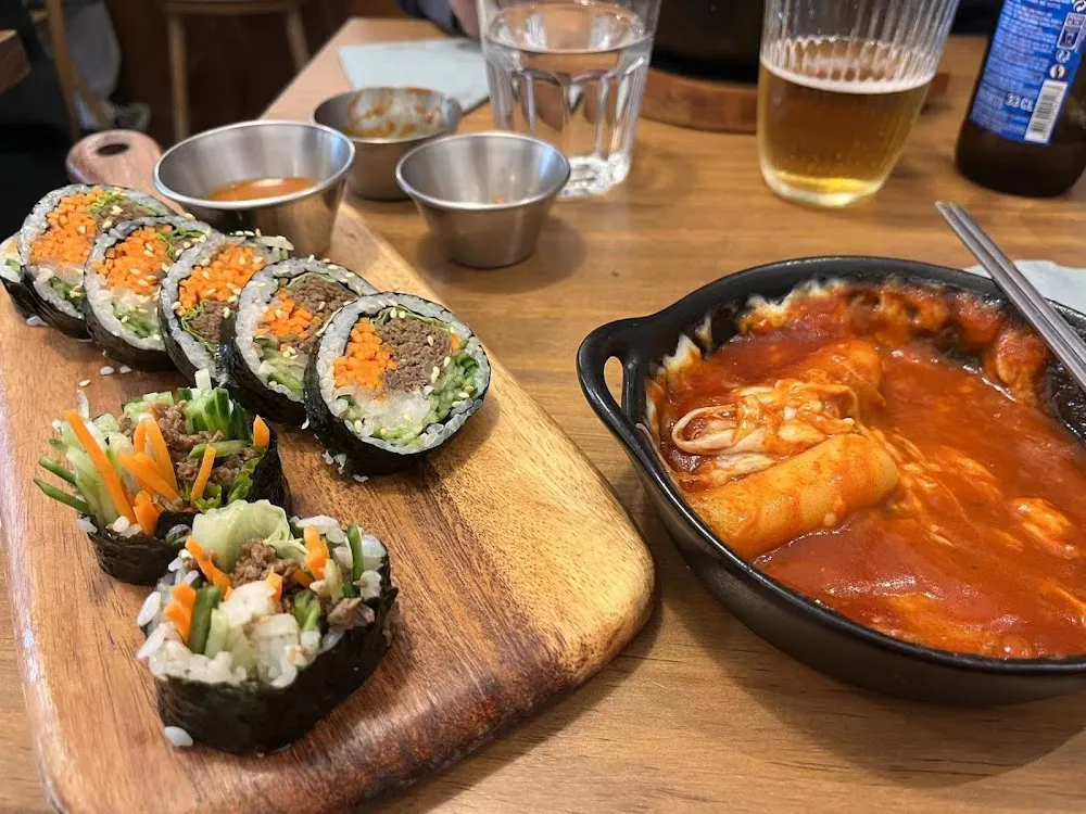 Kimbap Et Tteokboki